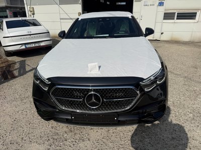 MERCEDES-BENZ E-CLASS - 1