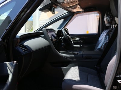 TOYOTA ALPHARD - 10