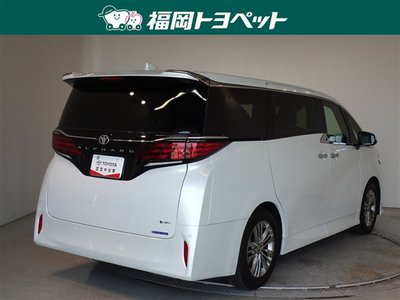 2025 Toyota ALPHARD photo 3