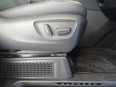 صورة مصغرة 17 لـ 2025 Toyota ALPHARD