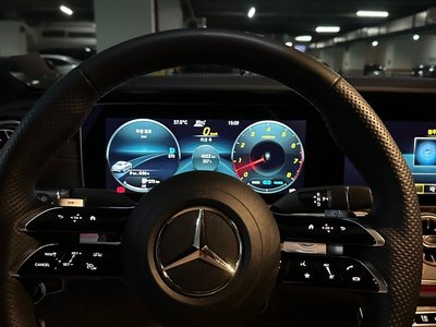 MERCEDES-BENZ CLS - 9