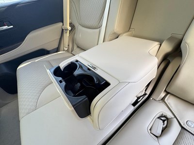 2025 Toyota LAND CRUISER 300 — миниатюра 69