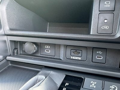 2025 Toyota LAND CRUISER 300 — миниатюра 54