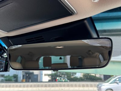 2025 Toyota LAND CRUISER 300 — миниатюра 58