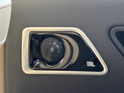 2025 Toyota LAND CRUISER 300 — миниатюра 67