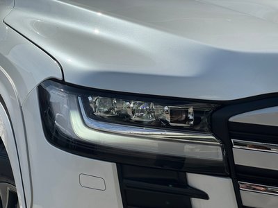 2025 Toyota LAND CRUISER 300 — миниатюра 11