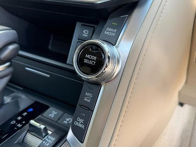 2025 Toyota LAND CRUISER 300 — миниатюра 51