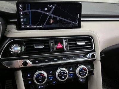 2021 Genesis THE NEW G70 — миниатюра 20