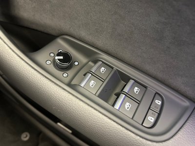 2023 AUDI SQ8 — миниатюра 50