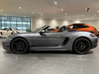 2025 Porsche 718 photo 3