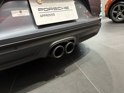 2025 Porsche 718 photo 9