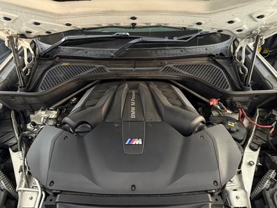 صورة 7 لـ 2015 BMW X5 M