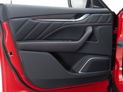 2021 Maserati LEVANTE — миниатюра 76