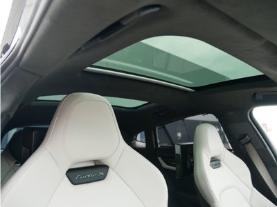 PORSCHE PANAMERA - 7