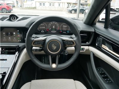 PORSCHE PANAMERA - 6