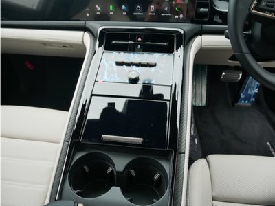 PORSCHE PANAMERA - 10