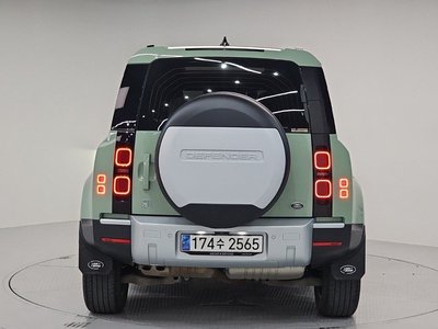 صورة 2 لـ 2023 LAND Rover DEFENDER