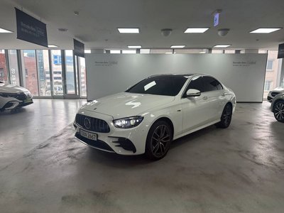 MERCEDES-BENZ E-CLASS - 1