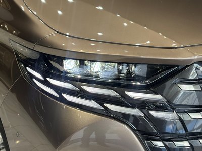 TOYOTA ALPHARD - 8