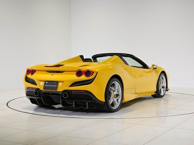 FERRARI F8 SPIDER - 8