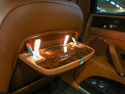 BENTLEY FLYING SPUR - 10