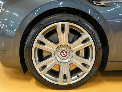 BENTLEY FLYING SPUR - 7