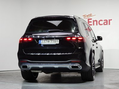 MERCEDES-BENZ GLS - 4