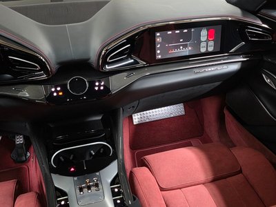 2024 Ferrari PUROSANGUE photo 8
