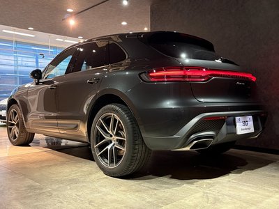 PORSCHE MACAN - 5