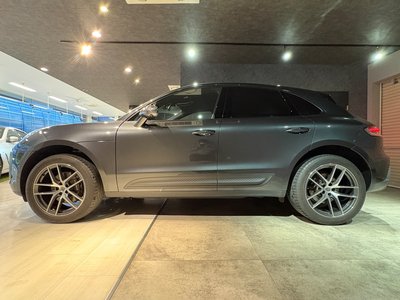 PORSCHE MACAN - 6