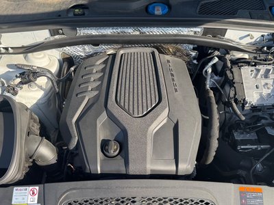 PORSCHE MACAN T - 10