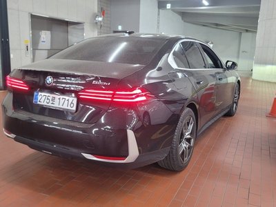BMW 5 SERIES - 3