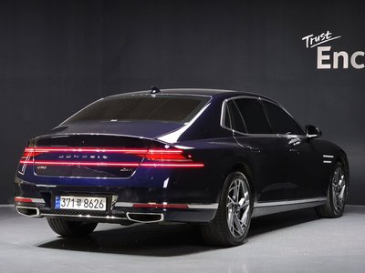 صورة 4 لـ 2023 Genesis G90 (RS4)