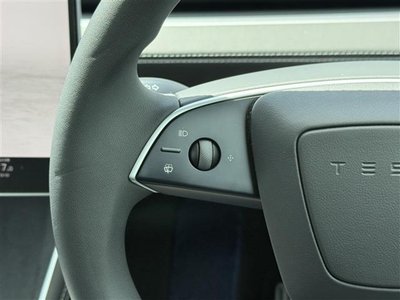 2025 Tesla MODEL Y — миниатюра 23
