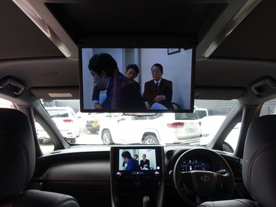 2025 Toyota VELLFIRE photo 2