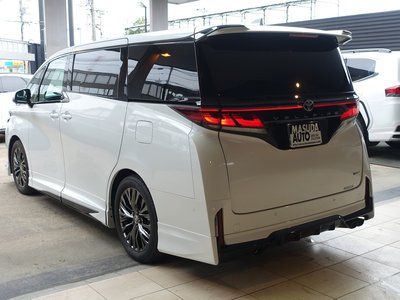 2025 Toyota VELLFIRE photo 7