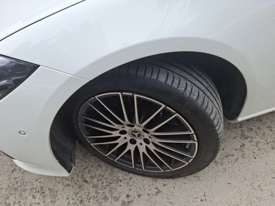2025 MERCEDES-BENZ C-CLASS photo 6