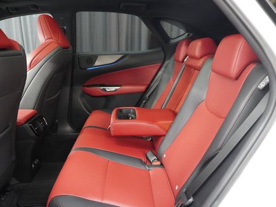 2024 Lexus NX — миниатюра 14