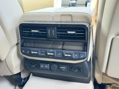 2023 Toyota LAND CRUISER 300 缩略图 77