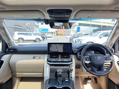 2023 Toyota LAND CRUISER 300 — фото 9