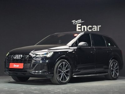 AUDI Q7 - 1