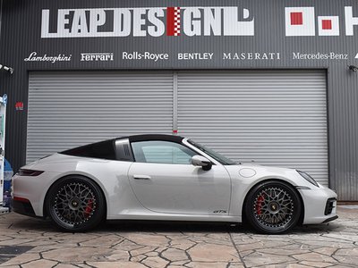 PORSCHE 911 - 7