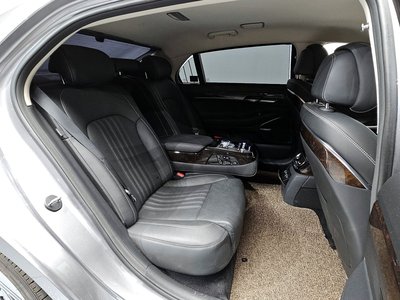 صورة مصغرة 11 لـ 2020 Genesis G90