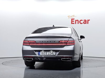 صورة 4 لـ 2020 Genesis G90