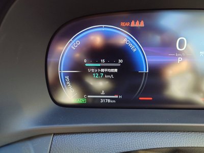 TOYOTA CROWN SPORT - 2