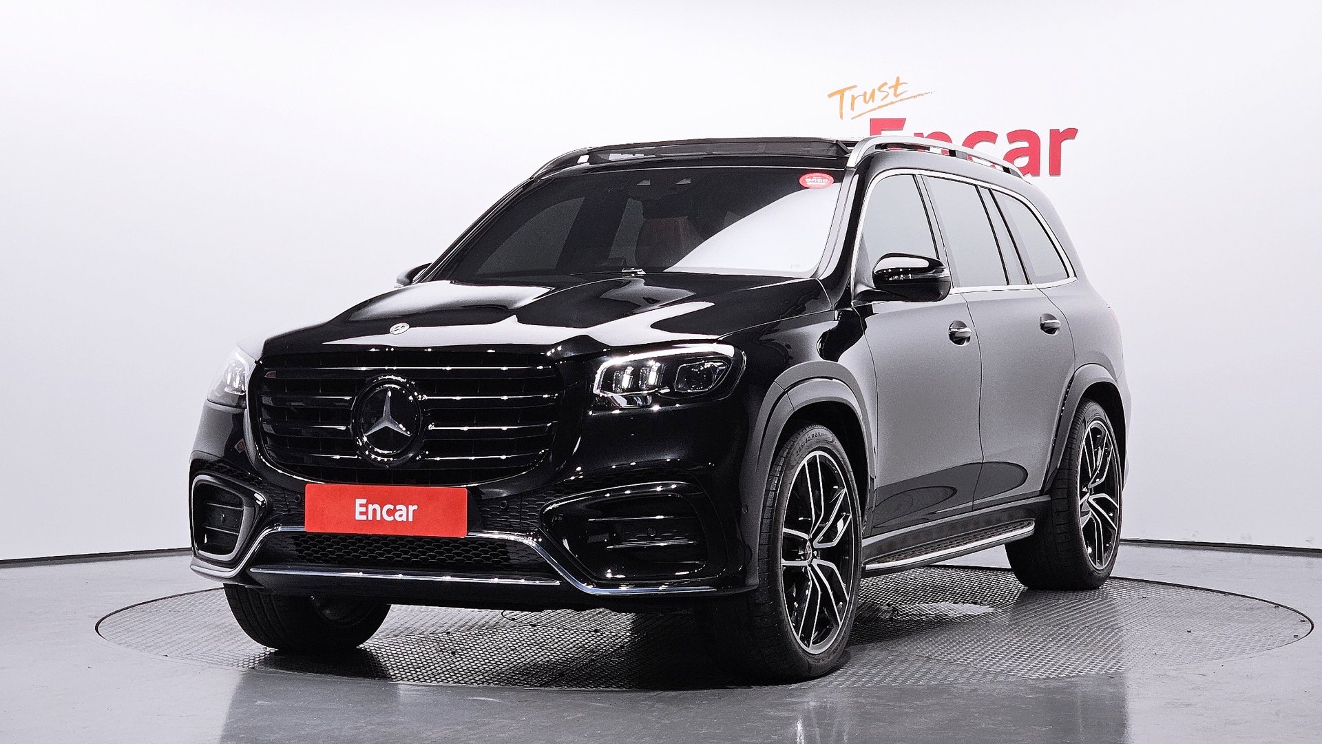 MERCEDES-BENZ GLS - View 1