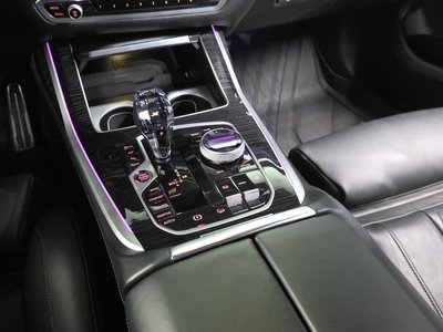 2021 BMW X7 thumbnail 12