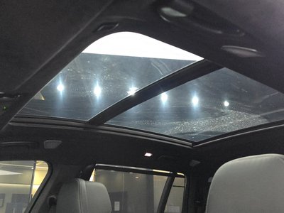 2021 BMW X7 thumbnail 25