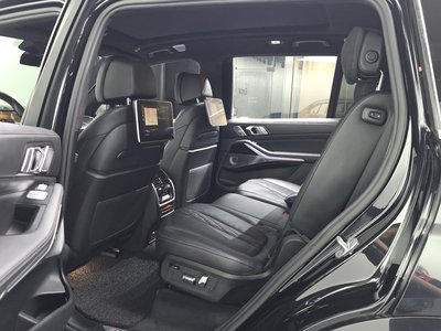 2021 BMW X7 thumbnail 16