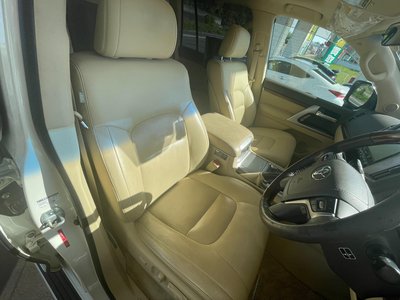 2016 Toyota LAND CRUISER 200 缩略图 36